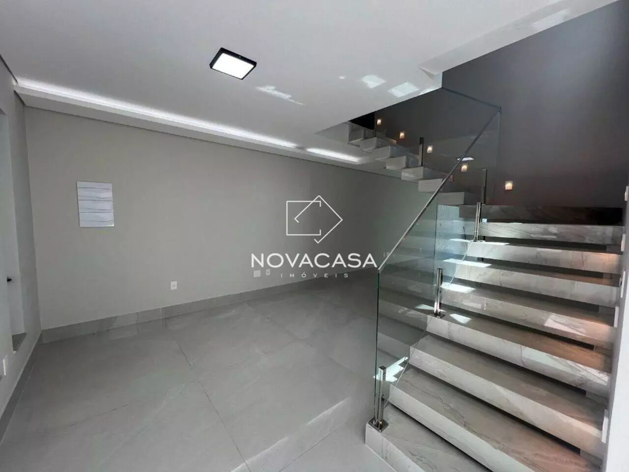 Foto do imóvel: Casa com 4 Quartos à Venda, 150 m² em Planalto - Belo Horizonte Foto do imóvel: Casa com 4 Quartos à Venda, 150 m² em Planalto - Belo Horizonte