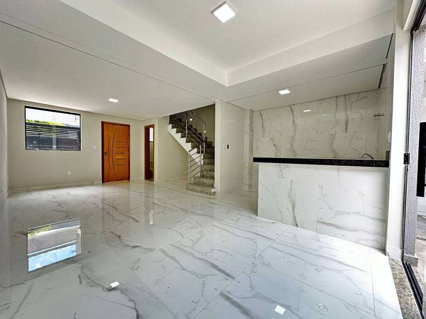 Foto do imóvel: Casa com 3 Quartos à Venda, 128 m² em Santa Mônica - Belo Horizonte Foto do imóvel: Casa com 3 Quartos à Venda, 128 m² em Santa Mônica - Belo Horizonte