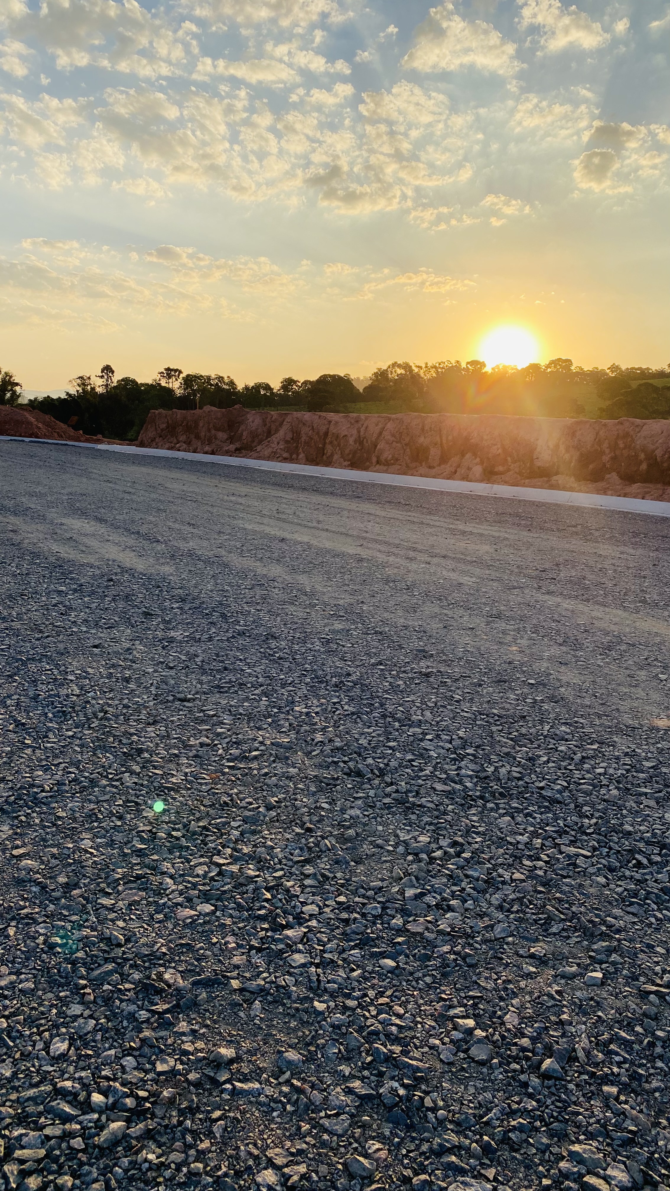 Foto do imóvel: Terreno à Venda, 140 m² em Parque das Ameixas - Piracaia