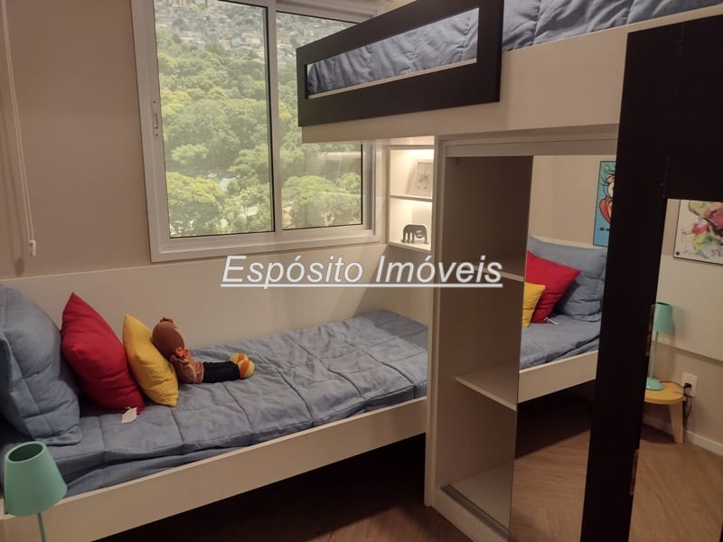 Apartamento com 2 Quartos à Venda, 32 m²em Vila Carmosina - São Paulo