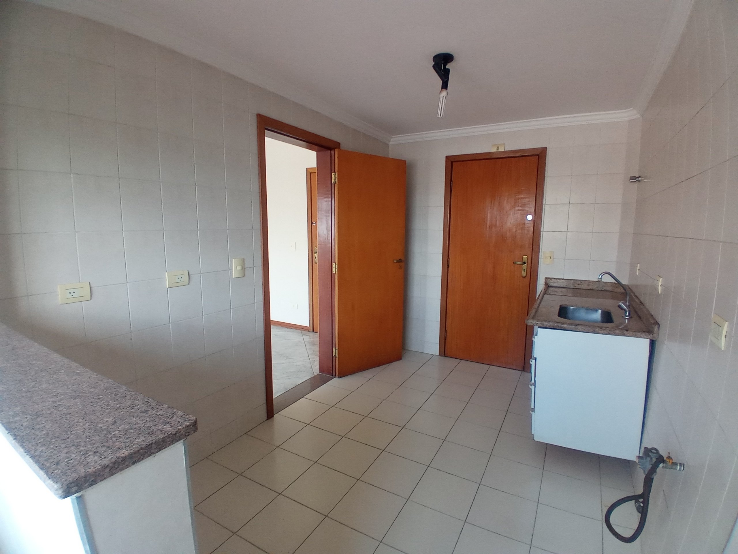 Imagem Apartamento com 2 Quartos à Venda ou Locação, 75 m²em Centro - Taubaté