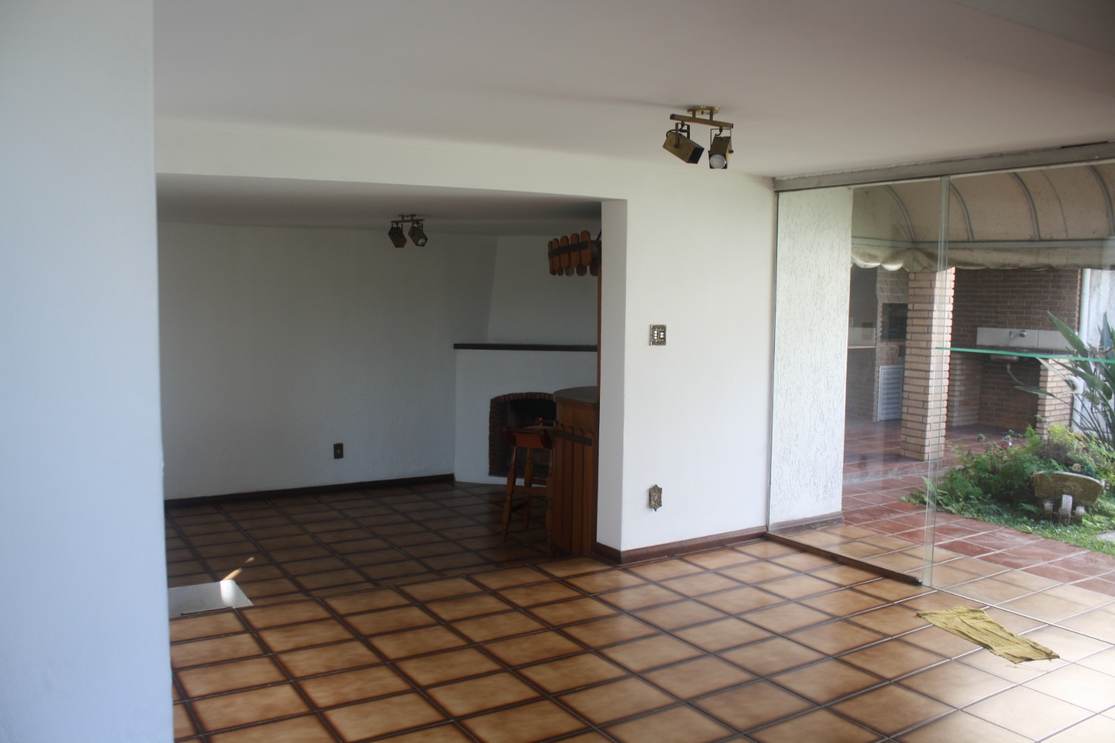 Imagem Casa com 4 Quartos à Venda, 328 m²em Campo Belo - São Paulo