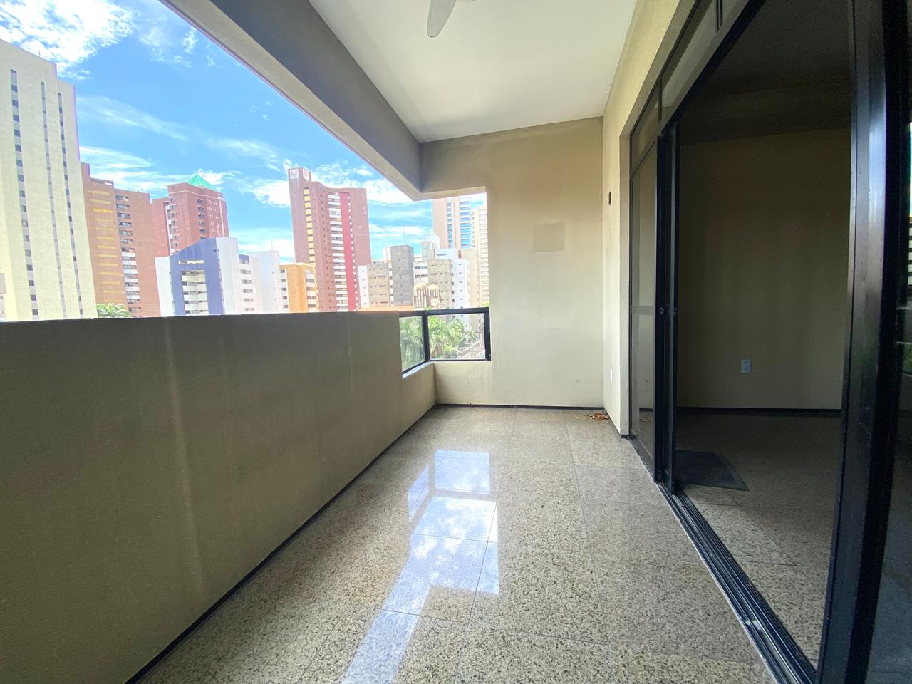 Imagem Apartamento com 3 Quartos à Venda, 149 m²em Meireles - Fortaleza
