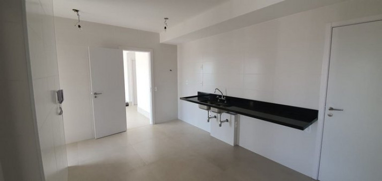 Apartamento com 3 Quartos à Venda, 131 m² em Mirandópolis - São Paulo