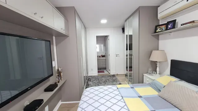 Imagem Apartamento com 3 Quartos à Venda, 118 m²em Charitas - Niterói