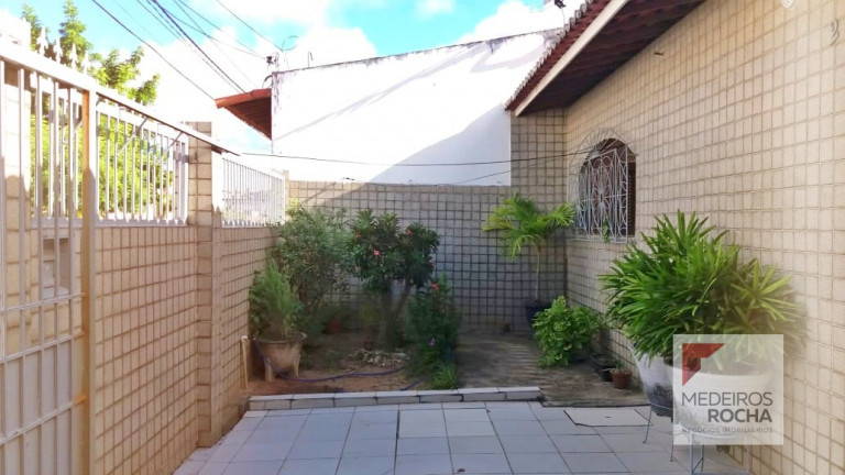 Imagem Casa com 4 Quartos à Venda, 126 m² em Cidade da Esperança - Natal