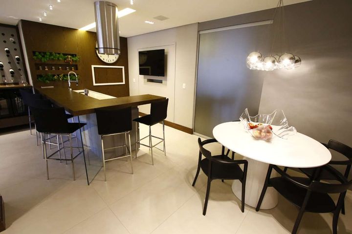 Imagem Apartamento com 4 Quartos à Venda, 314 m² em Centro - Gramado