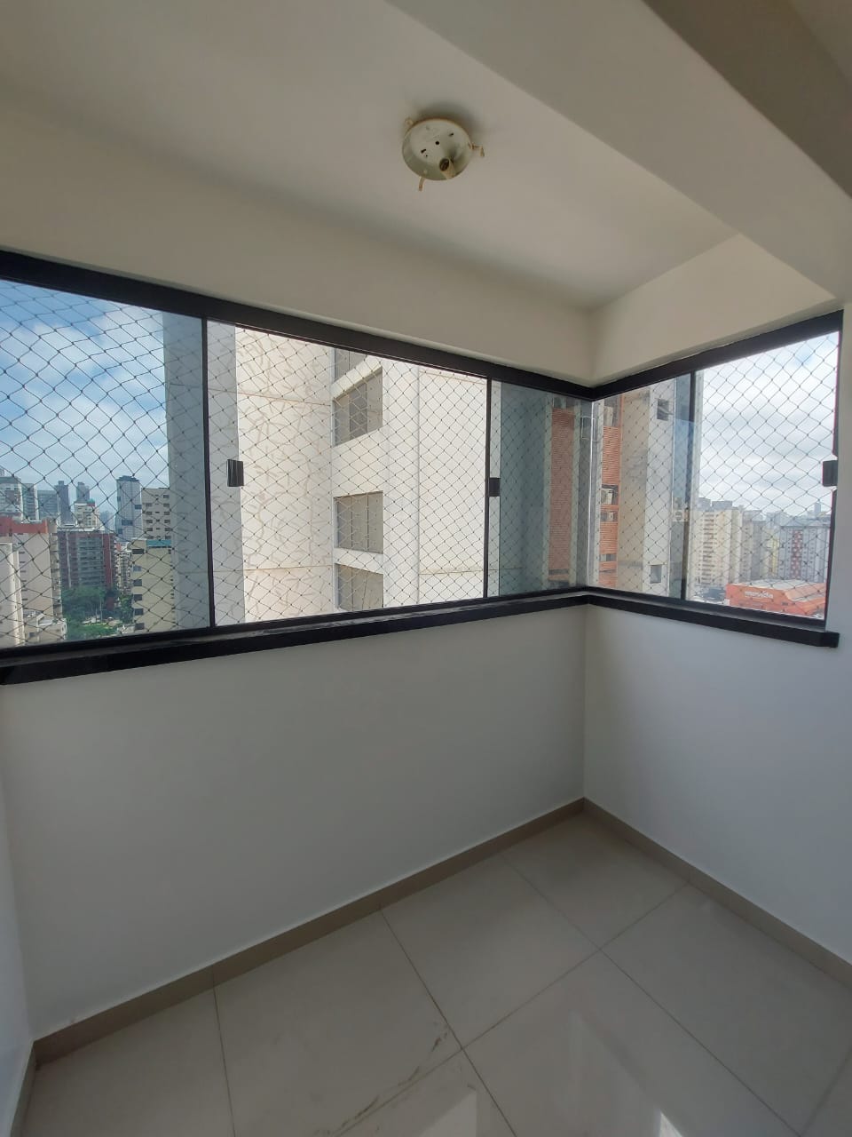 Apartamento com 3 Quartos à Venda, 76 m²em Setor Bueno - Goiânia