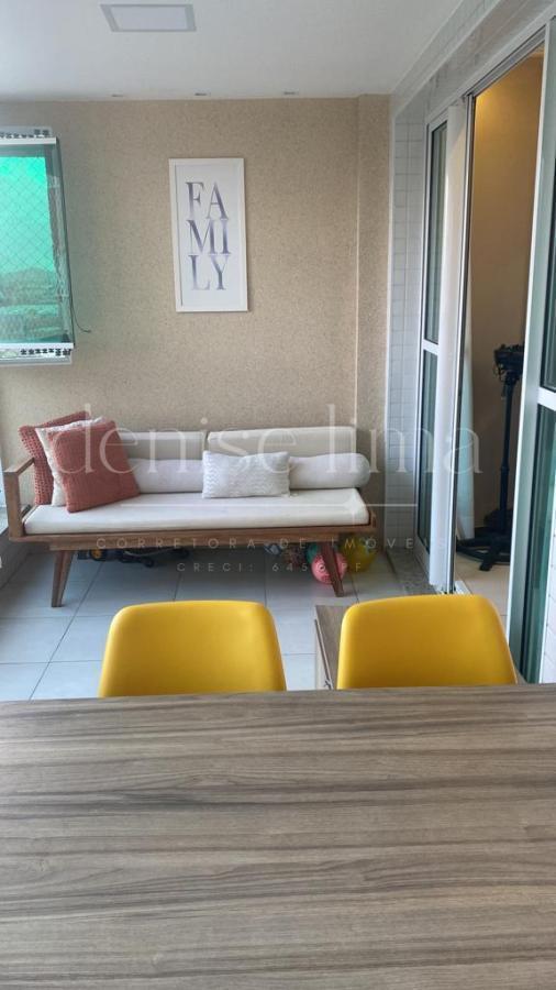 Imagem Apartamento com 2 Quartos à Venda, 108 m²em Atalaia - Aracaju