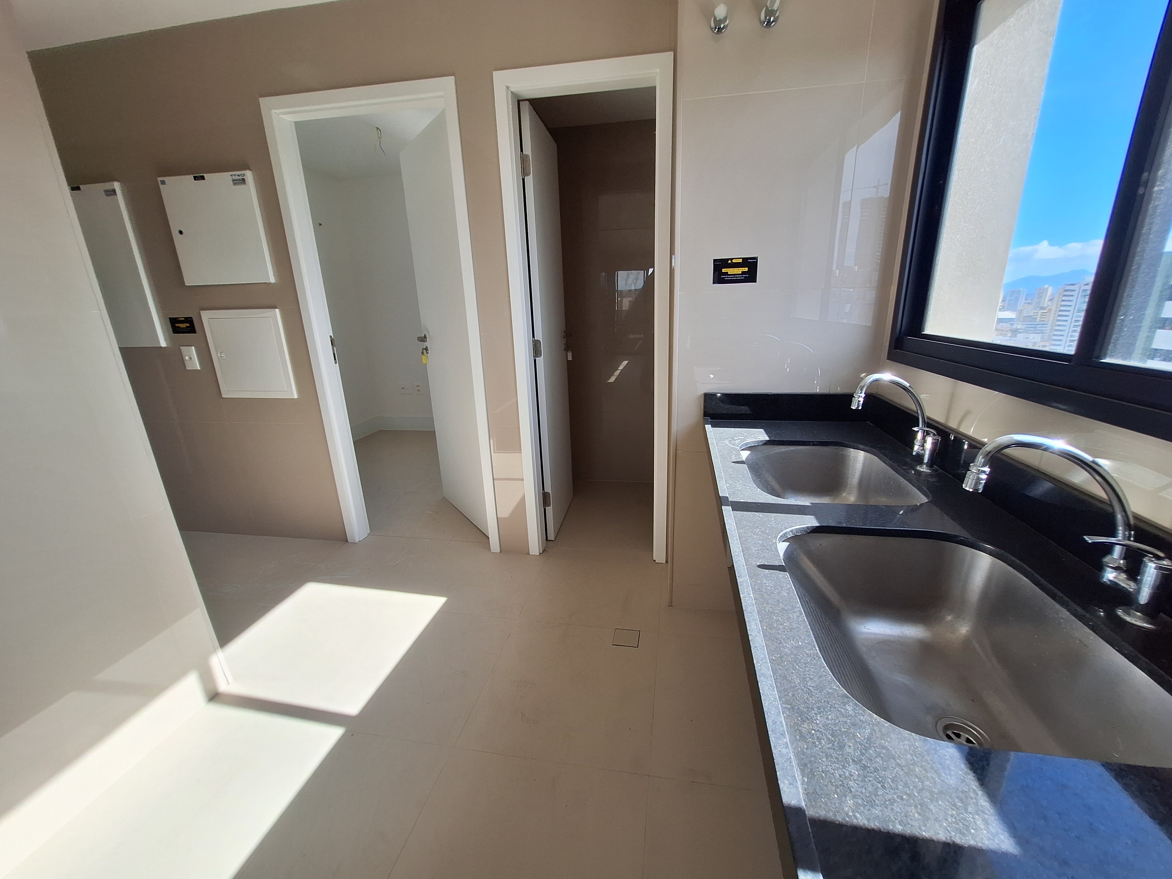 Foto do imóvel: Apartamento com 4 Quartos à Venda, 254 m² em Meireles - Fortaleza