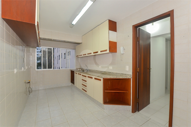 Apartamento com 3 Quartos à Venda, 265 m² em Vila Izabel - Curitiba