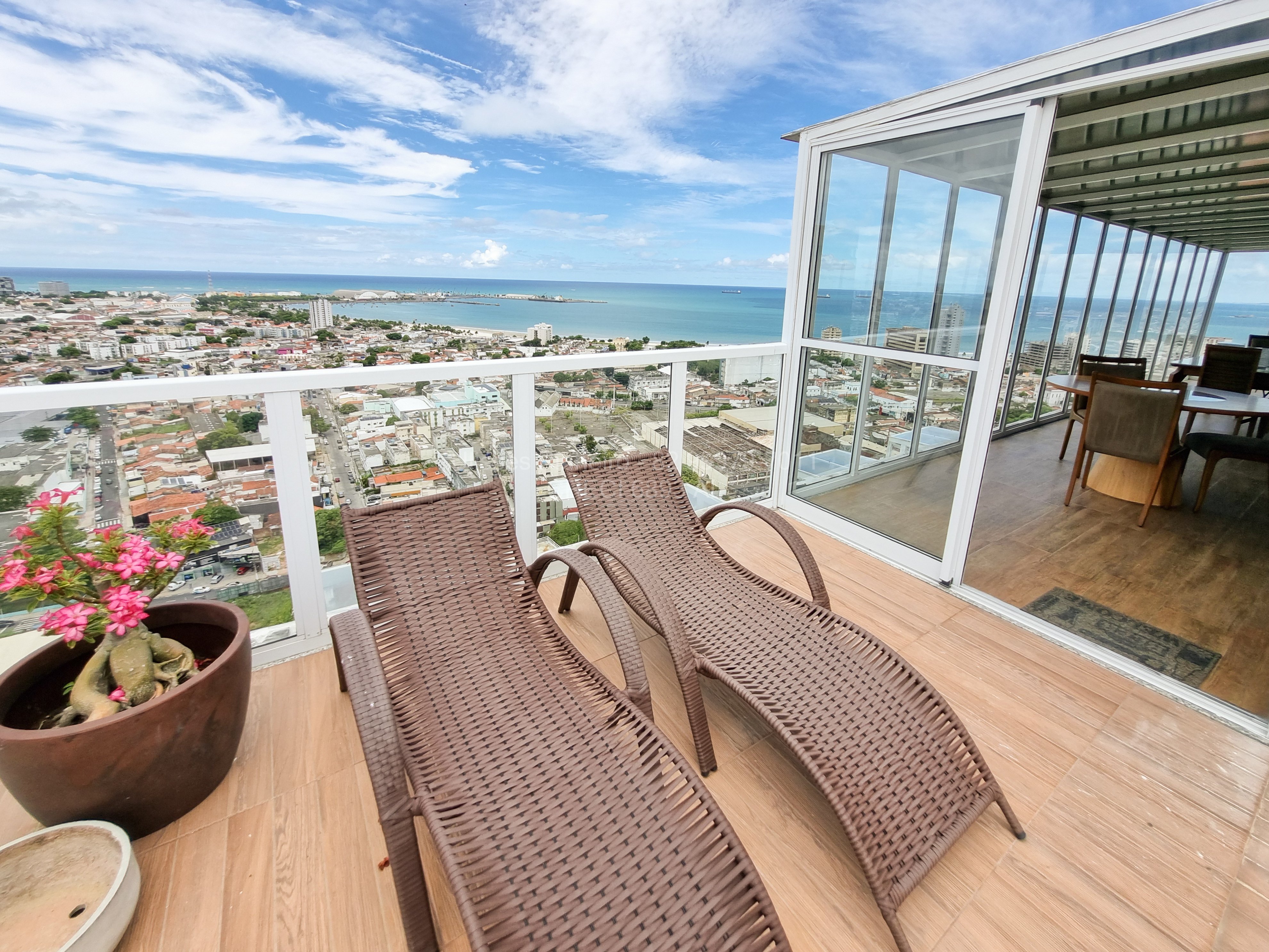 Foto do imóvel: Cobertura com 5 Quartos à Venda, 411 m² em Farol - Maceió