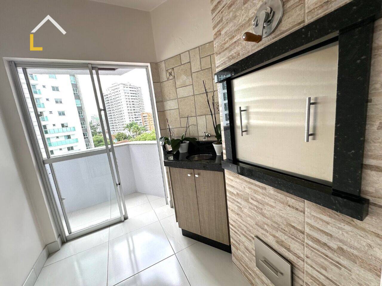 Imagem Apartamento com 3 Quartos à Venda, 129 m²em CENTRO - Joinville