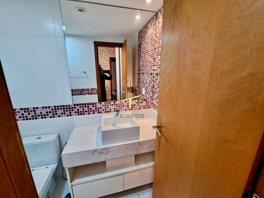 Imagem Apartamento com 3 Quartos à Venda, 214 m²em Vila Mariana - São Paulo