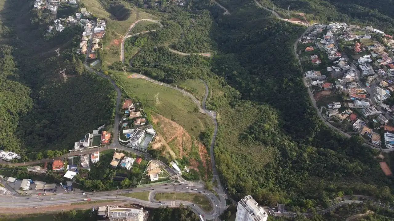 Foto do imóvel: Terreno à Venda, 5.377 m² em - Foto do imóvel: Terreno à Venda, 5.377 m² em -
