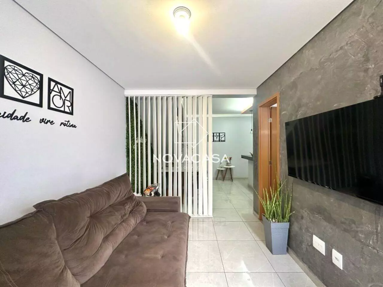 Foto do imóvel: Casa com 2 Quartos à Venda, 70 m² em Santa Mônica - Belo Horizonte