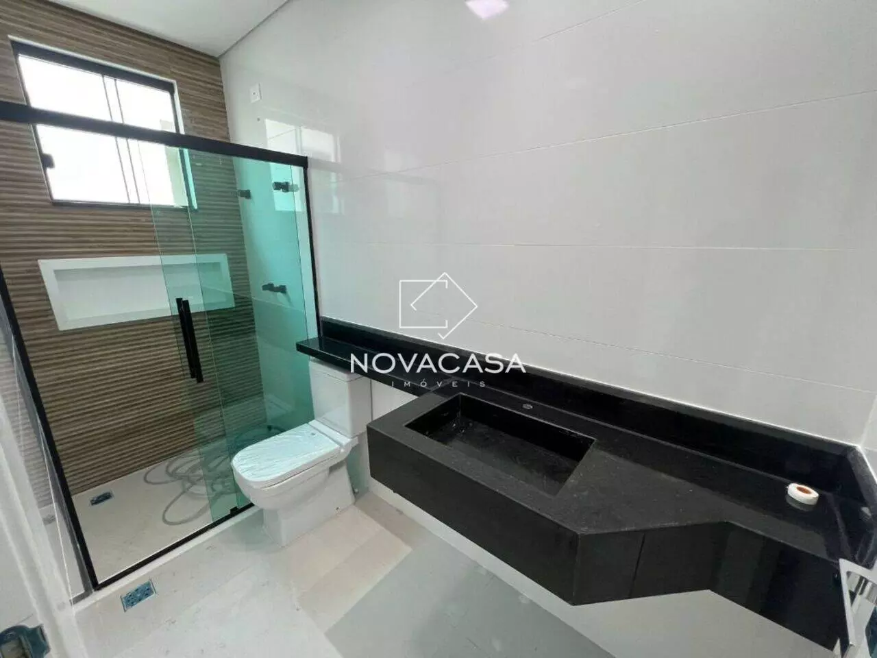 Foto do imóvel: Casa com 4 Quartos à Venda, 150 m² em Planalto - Belo Horizonte Foto do imóvel: Casa com 4 Quartos à Venda, 150 m² em Planalto - Belo Horizonte