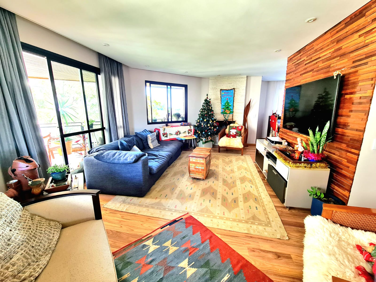 Imagem Apartamento com 4 Quartos à Venda, 198 m²em Jardim Parque Morumbi - São Paulo