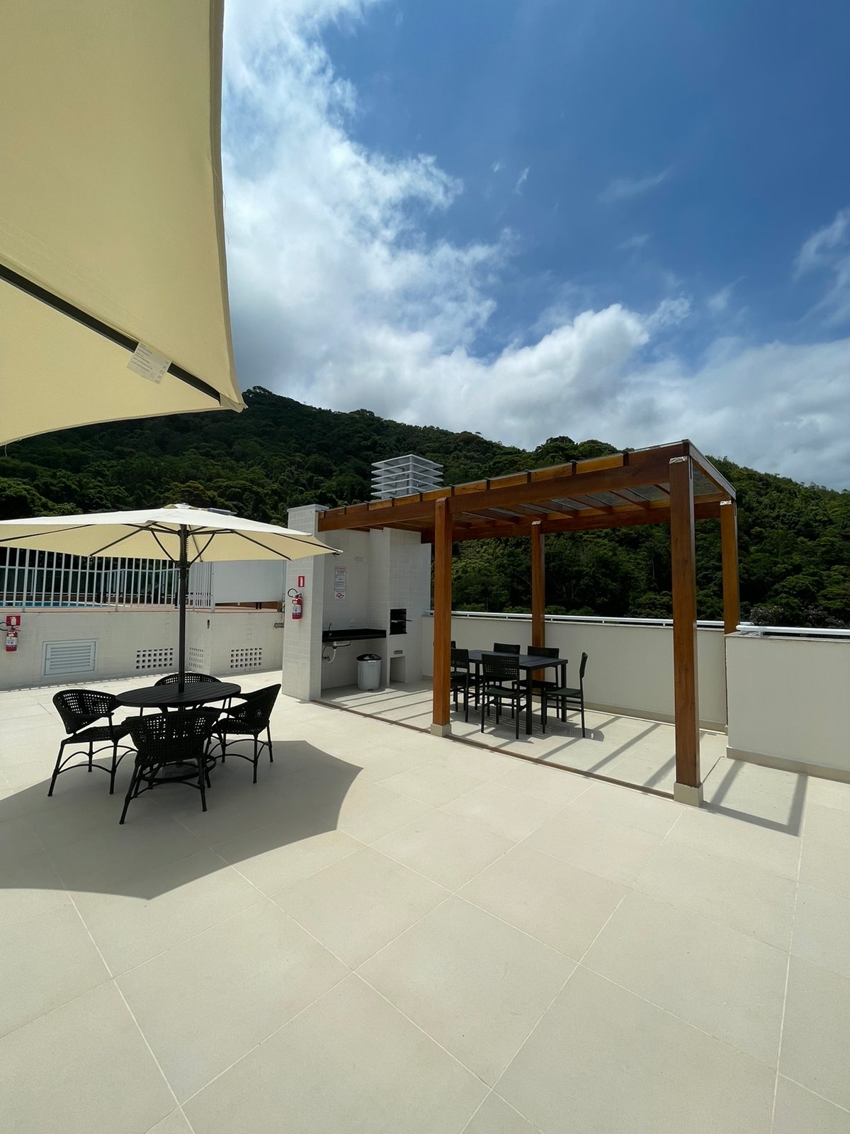 Imagem Apartamento com 2 Quartos à Venda, 69 m²em Praia das Toninhas - Ubatuba