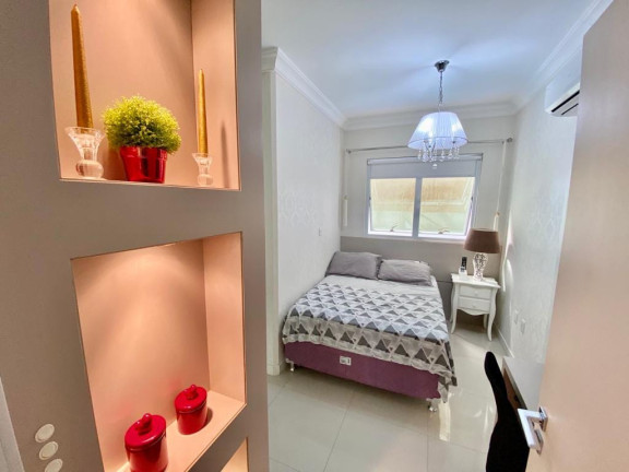 Imagem Apartamento com 3 Quartos à Venda, 137 m²em Meia Praia - Itapema