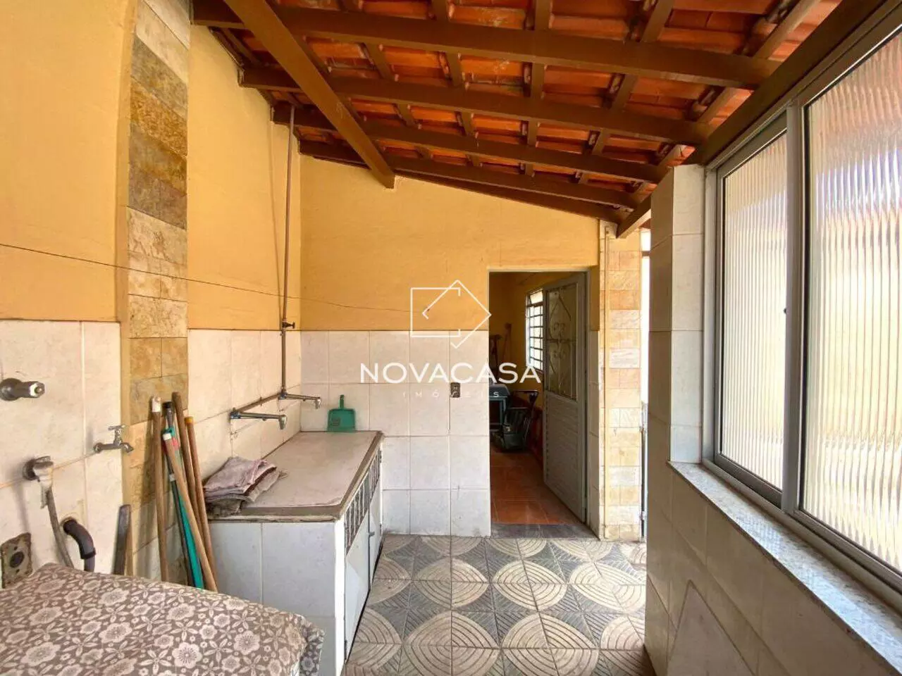 Foto do imóvel: Casa com 3 Quartos à Venda, 147 m² em Heliópolis - Belo Horizonte Foto do imóvel: Casa com 3 Quartos à Venda, 147 m² em Heliópolis - Belo Horizonte