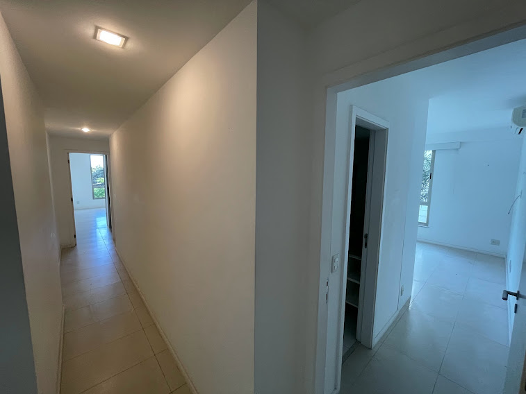 Apartamento com 4 Quartos à Venda, 275 m²em Barra da Tijuca - Rio de Janeiro