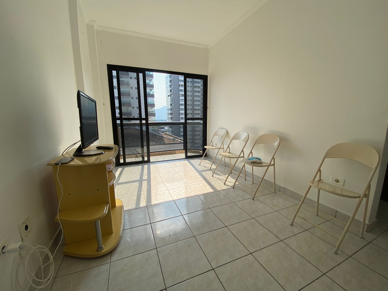 Imagem Apartamento com 2 Quartos à Venda, 72 m²em Ocian - Praia Grande