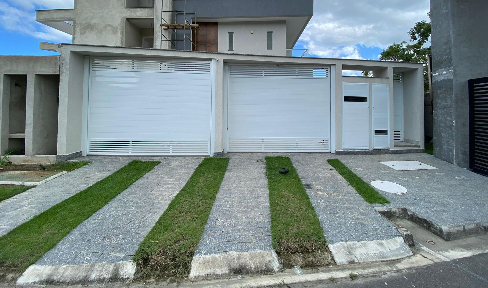 Foto do imóvel: Casa de Condomínio com 4 Quartos à Venda, 220 m² em Vargem Pequena - Rio de Janeiro