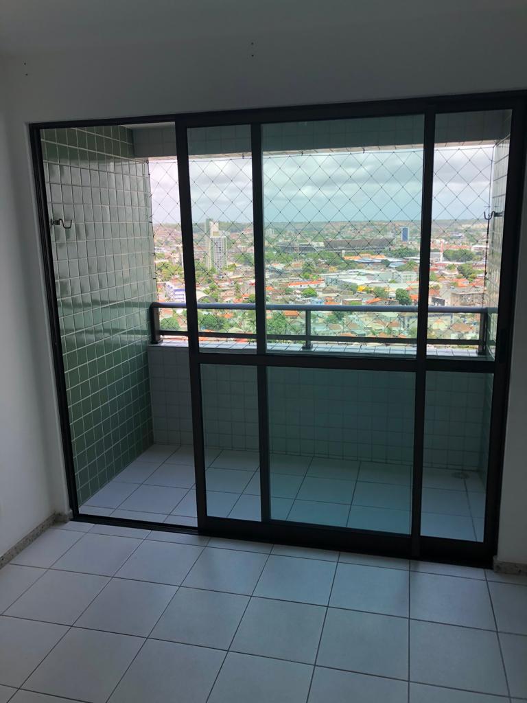 Imagem Apartamento com 3 Quartos à Venda, 72 m²em Encruzilhada - Recife