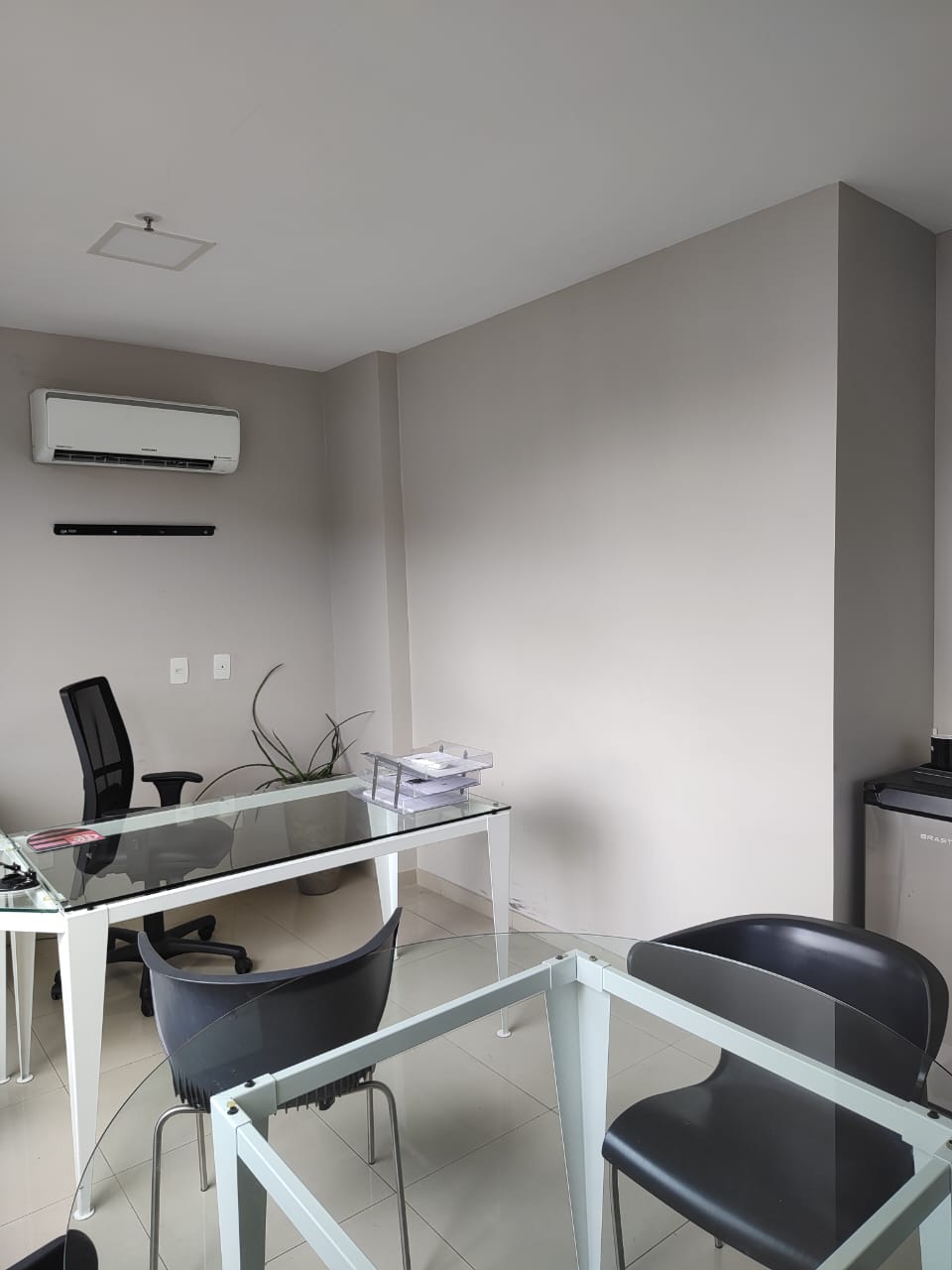 Foto do imóvel: Sala Comercial à Venda, 28 m²em Santa Rosa - Niterói