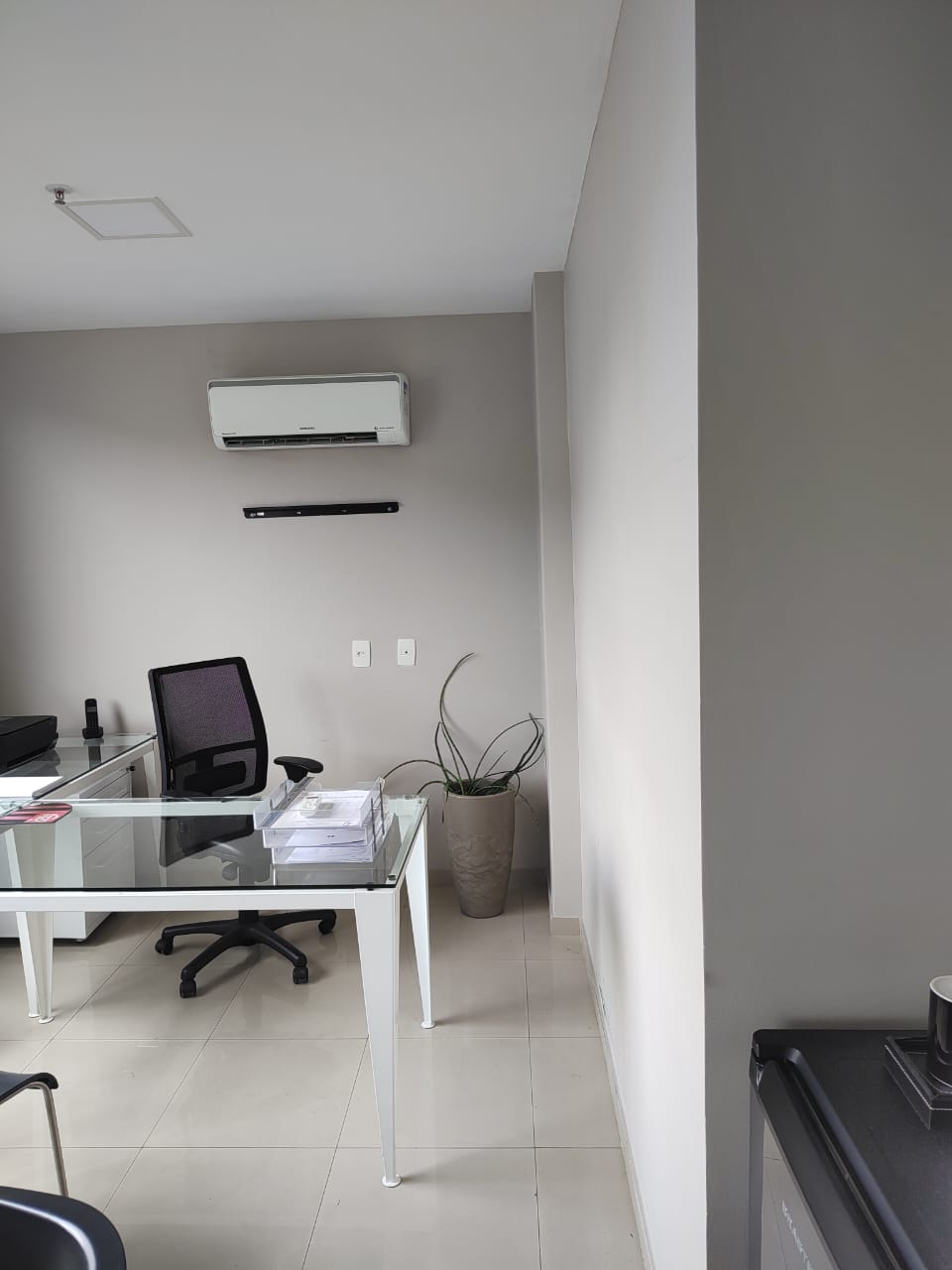 Foto do imóvel: Sala Comercial à Venda, 28 m²em Santa Rosa - Niterói
