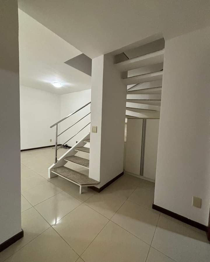 Imagem Casa de Condomínio com 4 Quartos à Venda, 170 m²em Centro  - Lauro de Freitas 