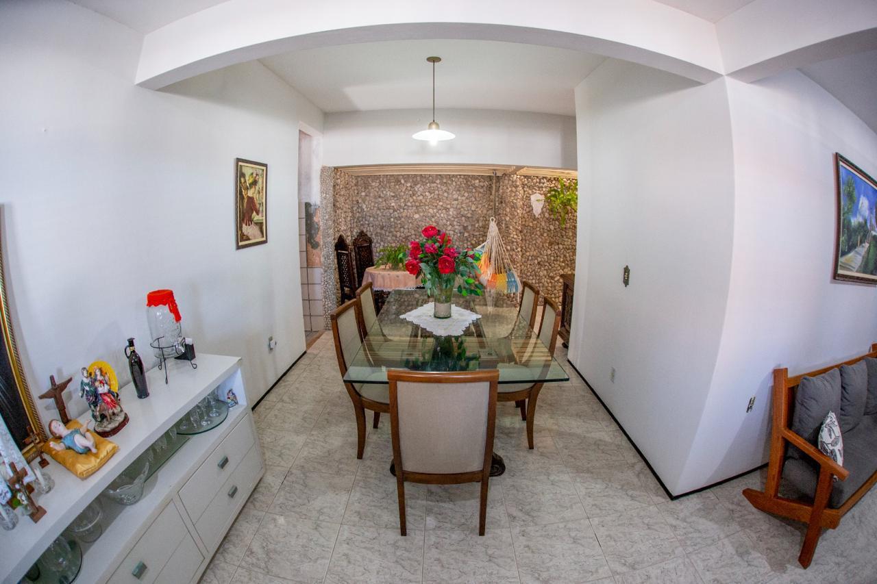 Foto do imóvel: Casa com 6 Quartos à Venda, 442 m²em Pacheco - Caucaia