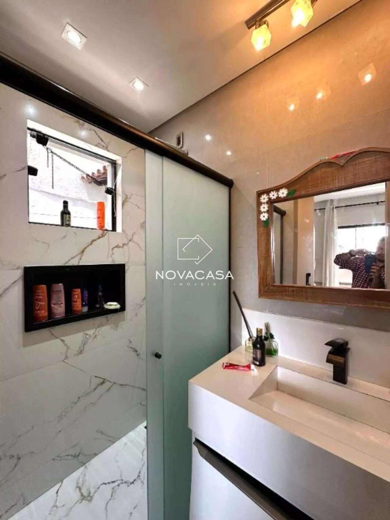 Foto do imóvel: Casa com 5 Quartos à Venda, 250 m² em Rio Branco - Belo Horizonte Foto do imóvel: Casa com 5 Quartos à Venda, 250 m² em Rio Branco - Belo Horizonte