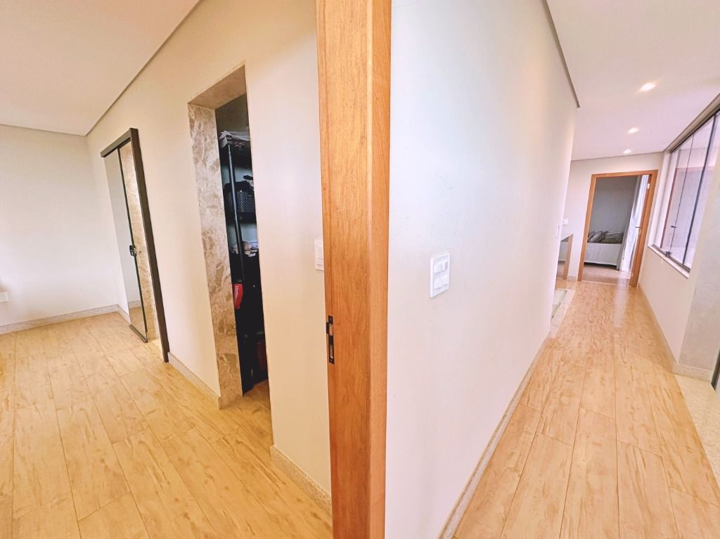 Foto do imóvel: Casa de Condomínio com 4 Quartos à Venda, 287 m² em Residencial Park I - Vespasiano