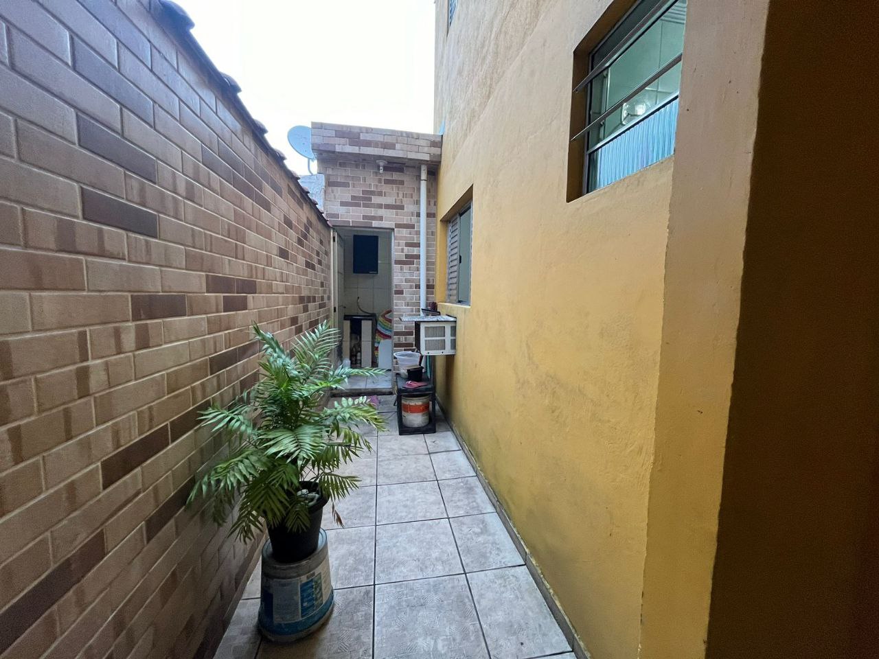 Imagem Sobrado com 3 Quartos à Venda, 144 m²em Jardim Costa e Silva - Cubatão