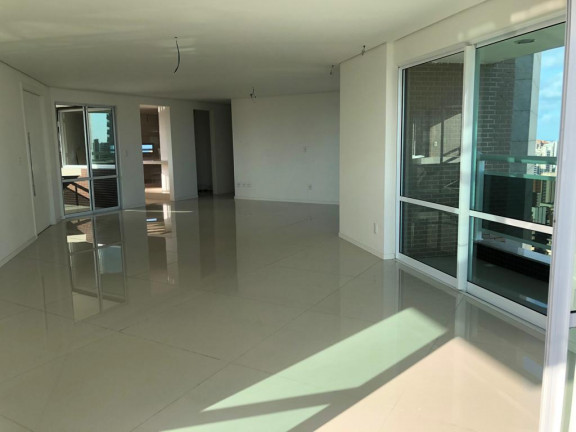 Apartamento com 3 Quartos à Venda, 245 m² em Meireles - Fortaleza