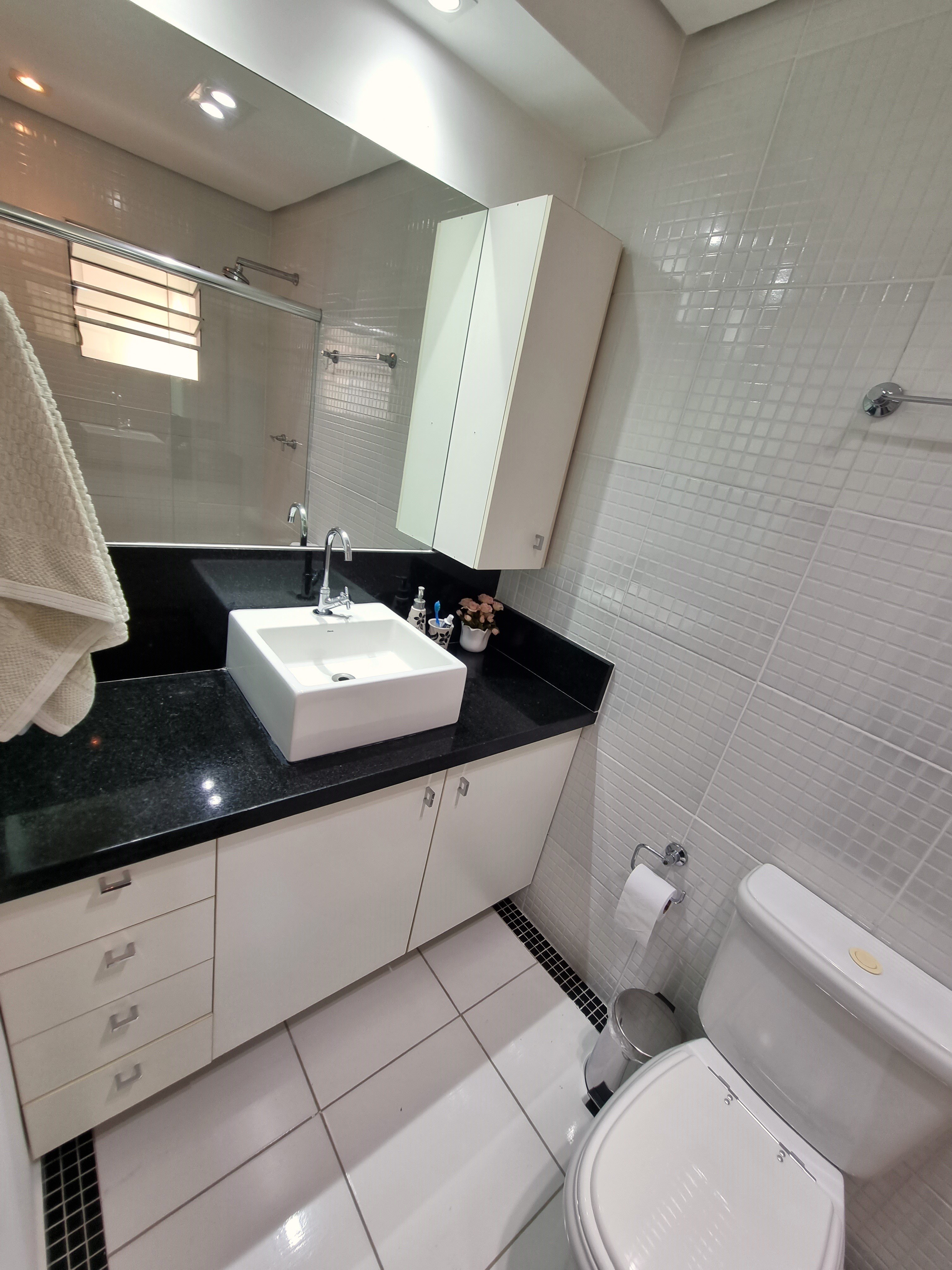 Apartamento com 2 Quartos à Venda, 72 m²em Vila Uberabinha - São Paulo