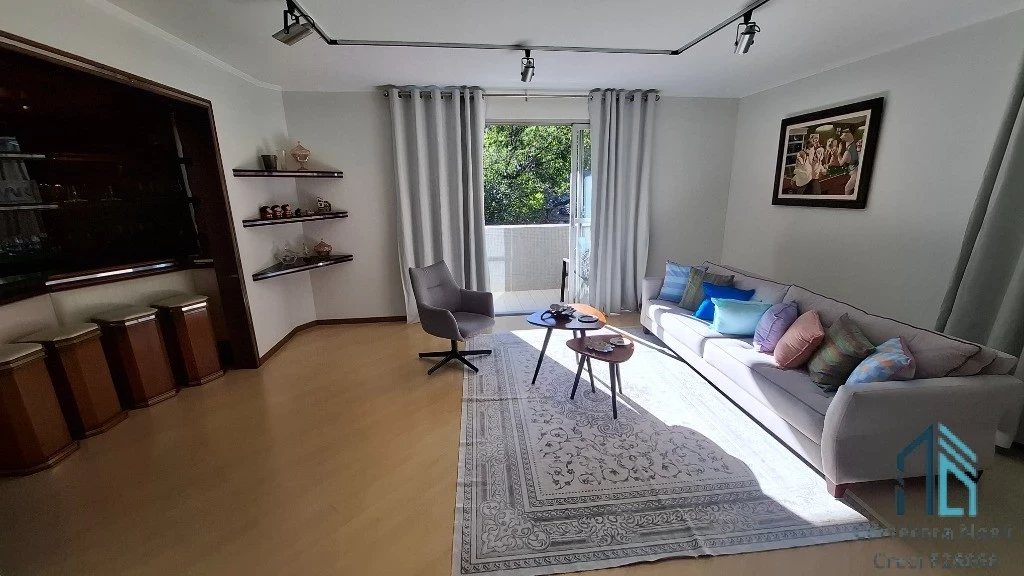 Foto do imóvel: Apartamento com 3 Quartos à Venda, 165 m² em Água Verde - Curitiba