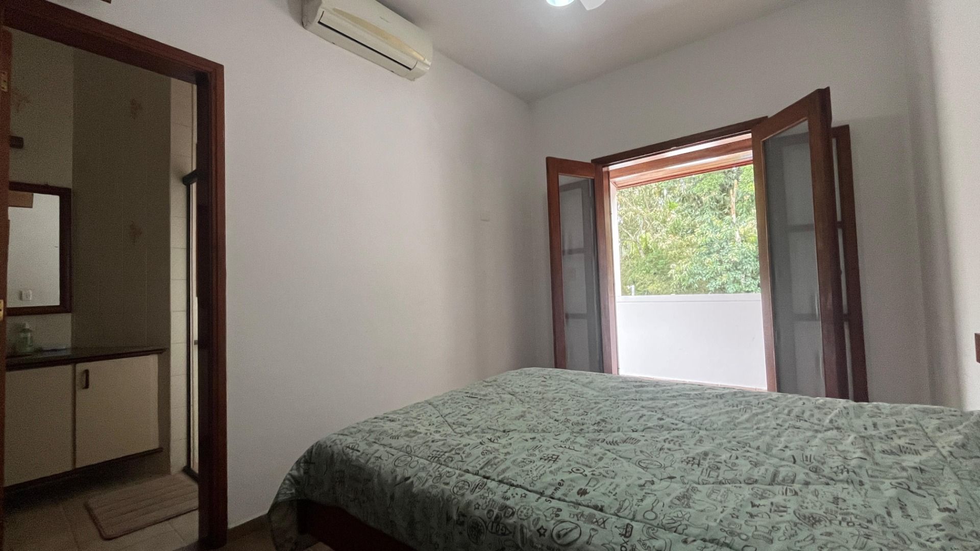 Foto do imóvel: Casa com 8 Quartos à Venda ou Temporada, 390 m² em Riviera - Bertioga
