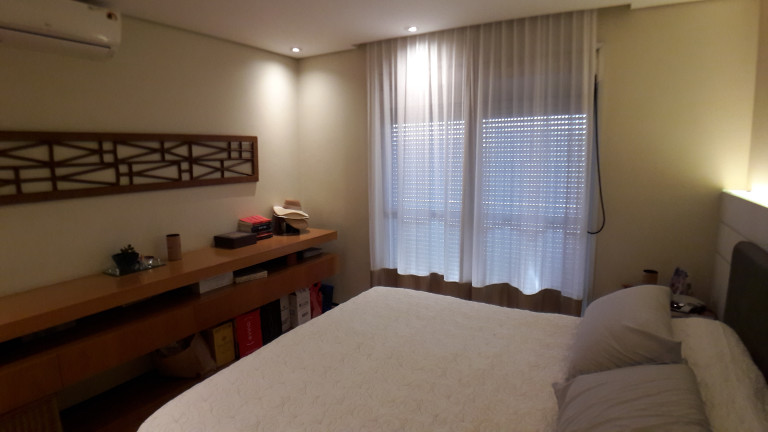 Imagem Apartamento com 3 Quartos à Venda, 248 m² em Vila Suzana - São Paulo