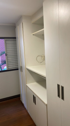 Apartamento com 3 Quartos à Venda,  em Vila Uberabinha - São Paulo