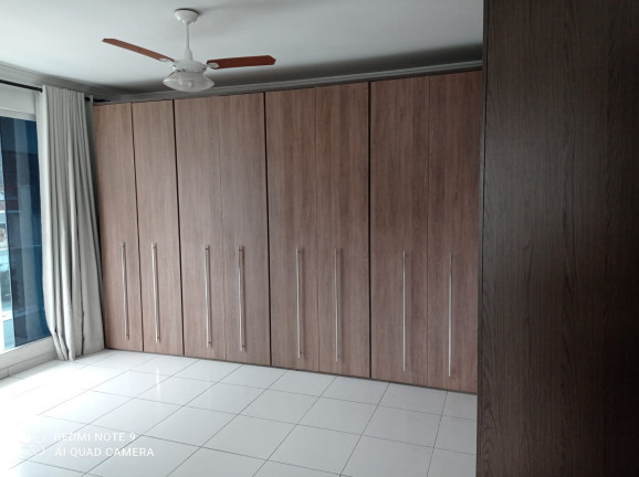 Imagem Casa com 5 Quartos à Venda, 380 m² em Centro - Guaratuba