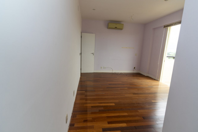 Imagem Apartamento com 4 Quartos à Venda, 333 m² em Barra da Tijuca - Rio de Janeiro