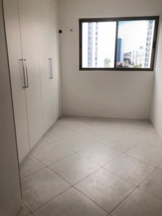 Imagem Apartamento com 4 Quartos à Venda, 123 m² em Casa Amarela - Recife