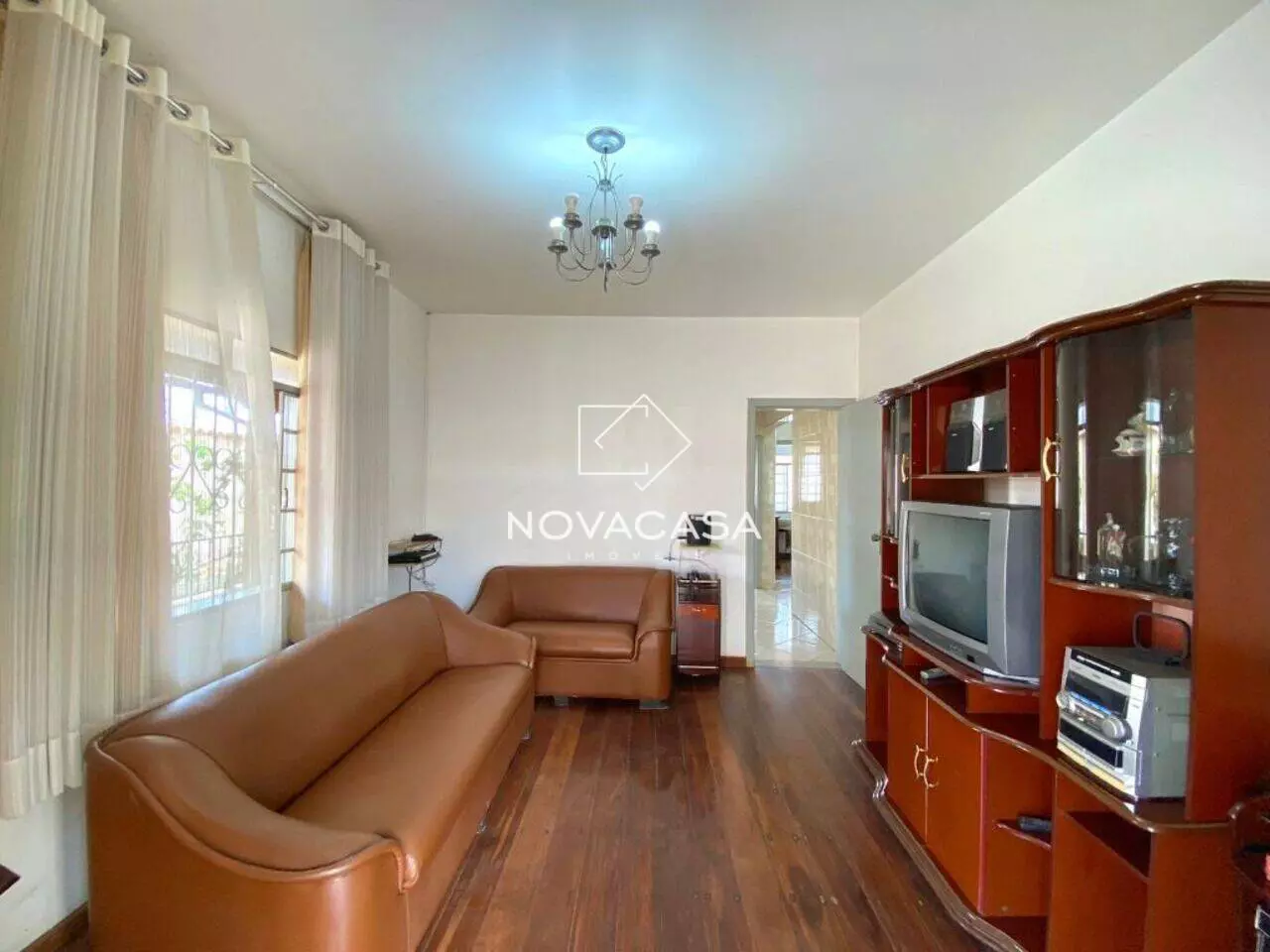 Foto do imóvel: Casa com 3 Quartos à Venda, 147 m² em Heliópolis - Belo Horizonte Foto do imóvel: Casa com 3 Quartos à Venda, 147 m² em Heliópolis - Belo Horizonte
