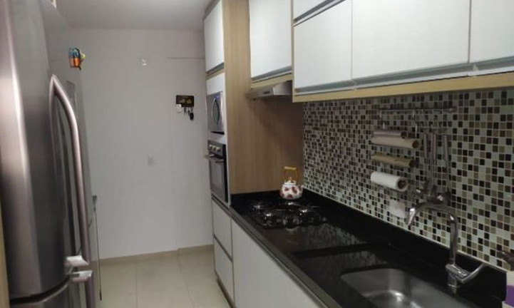 Imagem Apartamento com 2 Quartos à Venda, 70 m²em Água Verde - Curitiba