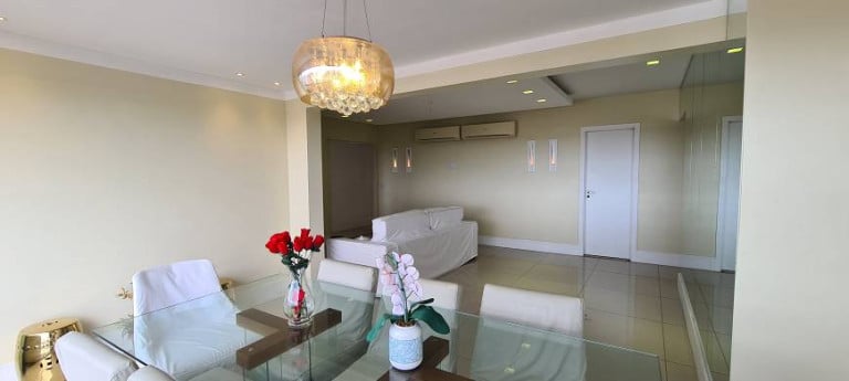 Imagem Apartamento com 4 Quartos à Venda, 156 m² em Batista Campos - Belém