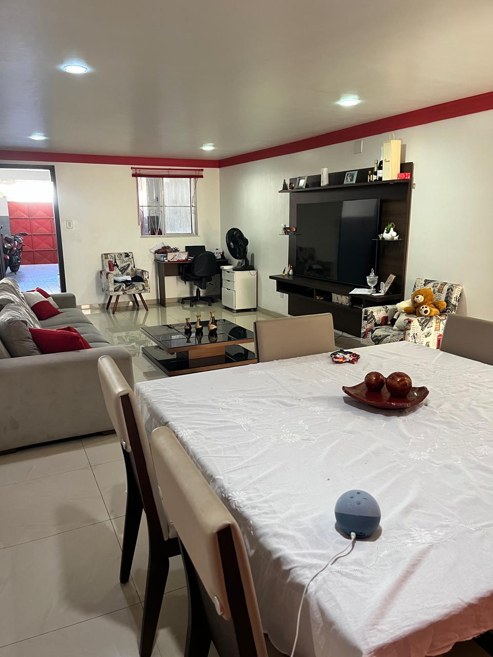 Foto do imóvel: Casa com 2 Quartos para Alugar, 130 m² em Brotas - Salvador