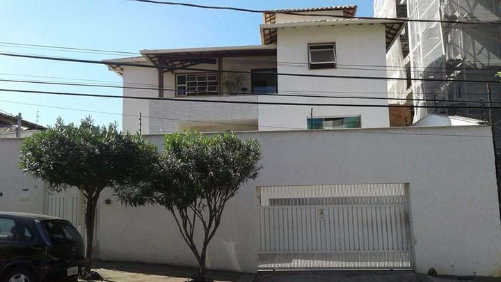 Imagem Casa com 4 Quartos à Venda, 420 m² em Castelo - Belo Horizonte